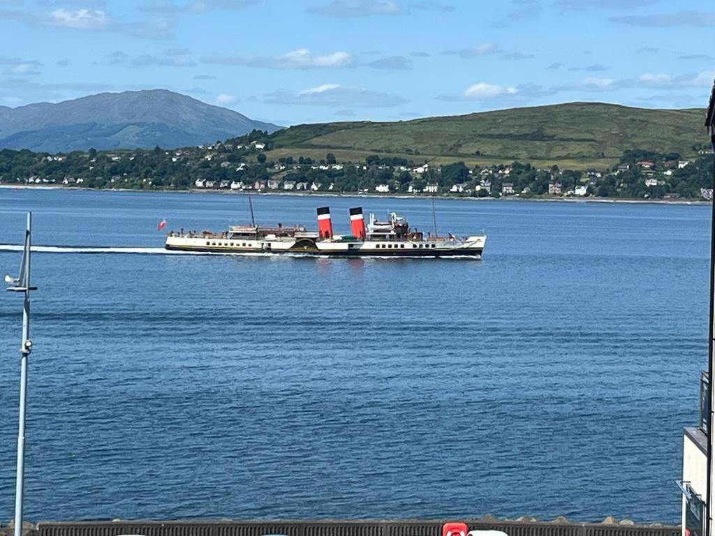 Crow'S Nest, Waverley Apartments Gourock Exteriör bild