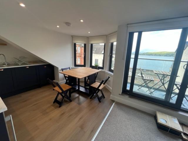 Crow'S Nest, Waverley Apartments Gourock Exteriör bild